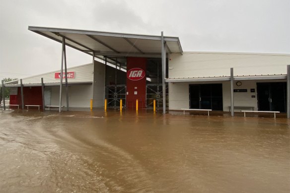 A Fitzroy Crossing supermarket inundated with water.