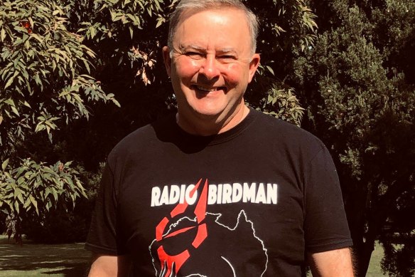 Anthony Albanese wearing a Radio Birdman T-shirt in 2018.
