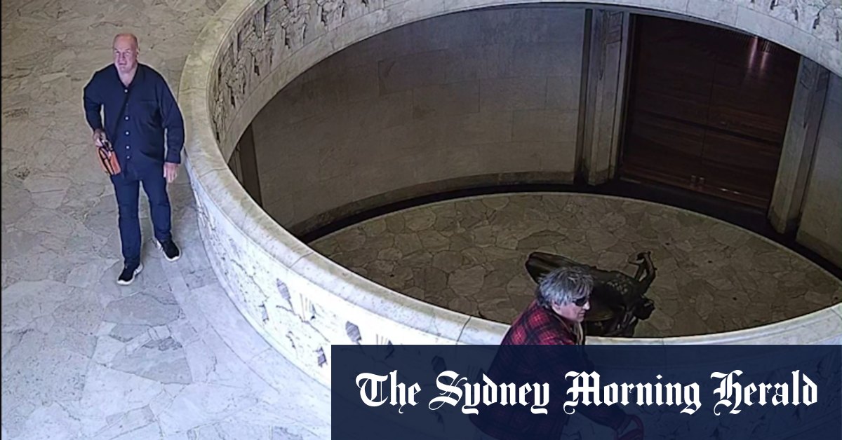 ‘Absolutely disgusting’: Hunt for men who poured mystery substance on Sydney war memorial