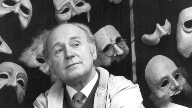 Summer of the Seventeenth Doll playwright Ray Lawler dies aged 103