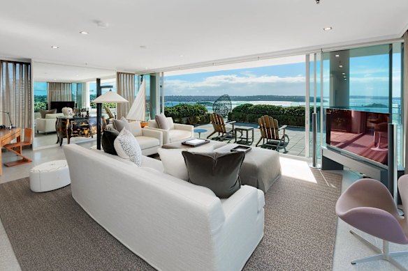 Karen Beck paid $17.5 million for this penthouse from Tina Green and James Hawkins.