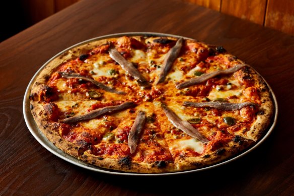 The anchovy and fior di latte pizza at Leonardo’s Pizza Palace.