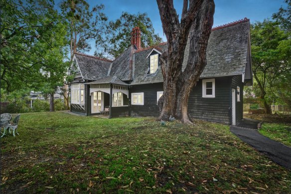 Melbourne heritage home Shenley Croft before the fire.