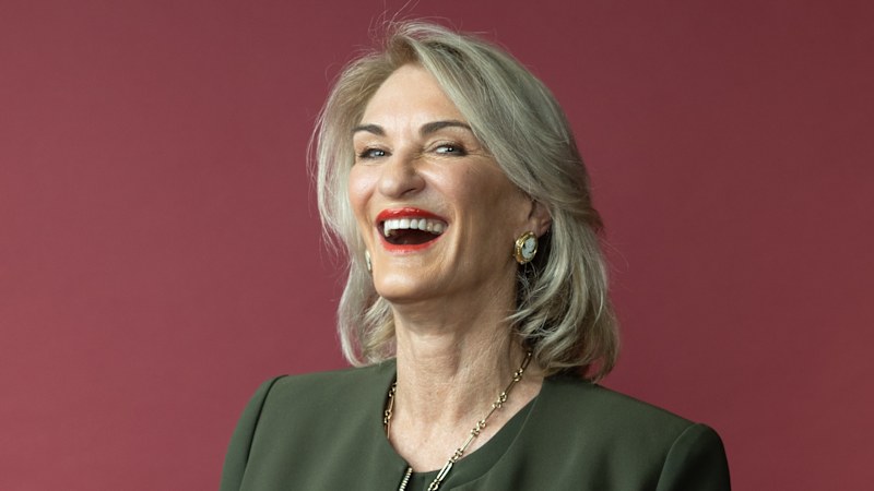 Want to speak better in public? Ditch the lectern