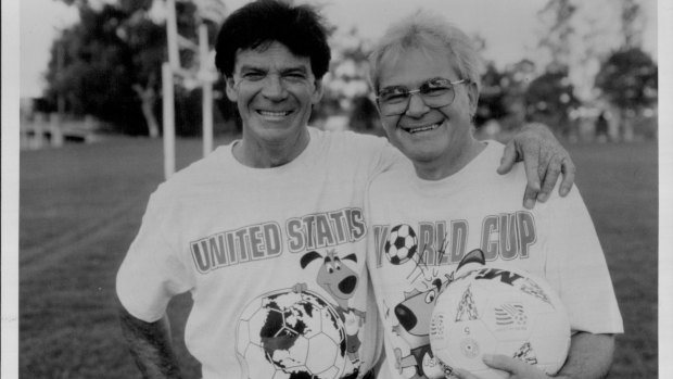 The double act of Johnny Warren and Les Murray defined a generation of Australian soccer broadcasting.