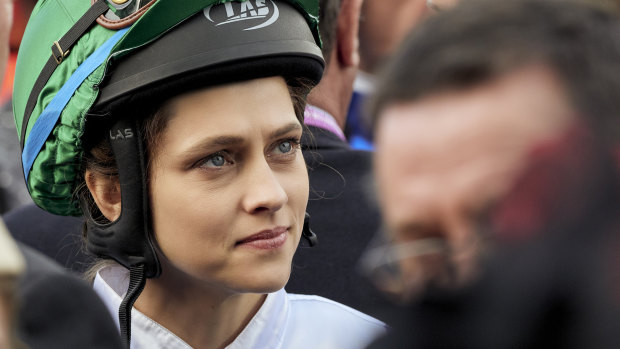 Teresa Palmer as Michelle Payne in Ride Like a Girl.