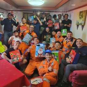 Flying Angel Club delivers Christmas presents to seafarers, 2024.