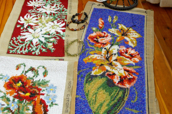 Tapestry can be a satisfying hobby.