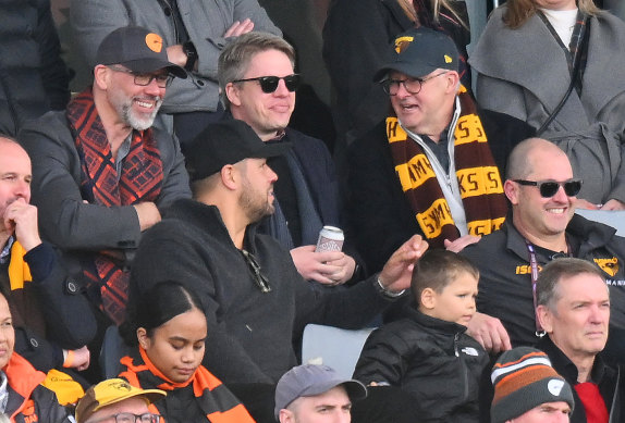 Prime Minister Anthony Albanese chats to Lance Franklin at a Hawks match earlier this year.