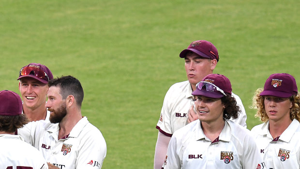 Race to the bottom in Queensland-South Australia Shield clash