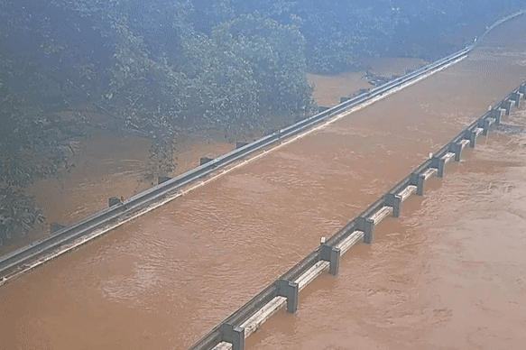 Inundaciones en Cairns el viernes provocadas por el ciclón Narelle.