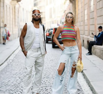 Strike a pose: Patty and Alyssa Mills in Milan.