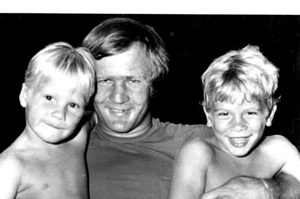 Tom Raudonikis with two of his children, Lincoln, 4, (left) and Simon, 5, in January 1982.