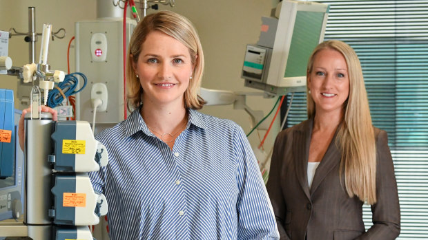 Donation specialist nursing co-ordinator Jeramie Carson and acting director of nursing and operations Leanne McEvoy both work for DonateLife Victoria, which is on the hunt for more highly trained nurses. 