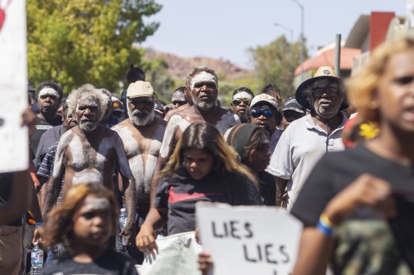 Demonstrations in Alice Springs following the death of Kumanjayi Walker in Yuendumu in 2019.
