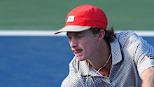 Sweeny provided some spectacular moments, but could not snatch a set off his Italian rival.