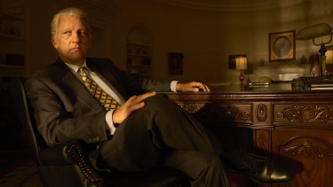 Clive Owen as former US president Bill Clinton in Impeachment: American Crime Story.