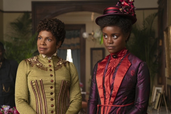 Dorothy Scott (Audra McDonald) and her daughter, Peggy (Denée Benton), in The Gilded Age.