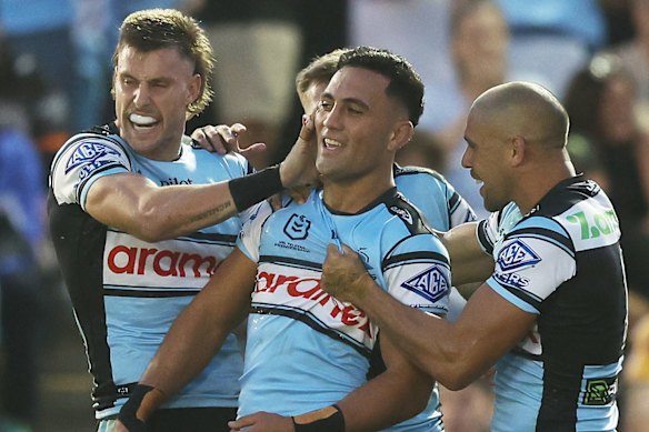 KL Iro scored three tries for the Sharks.