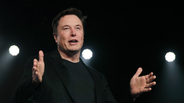 Musk dodges questions, fires salvos in two-hour Twitter ramble