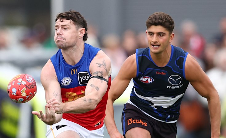 AFL LIVE Gather Round Saturday: ARC system slammed as ‘waste of time’; Kangaroos look like the ‘Navy Blues’