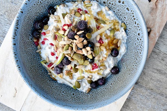 Prep Muases Muases (Oats Overtight) forward, but varies the toppings.