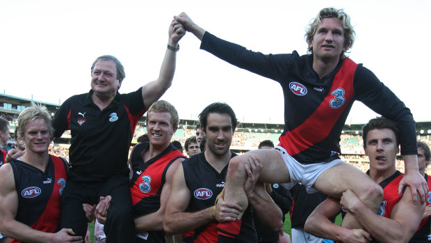 The farewell: Kevin Sheedy and James Hird in 2007.