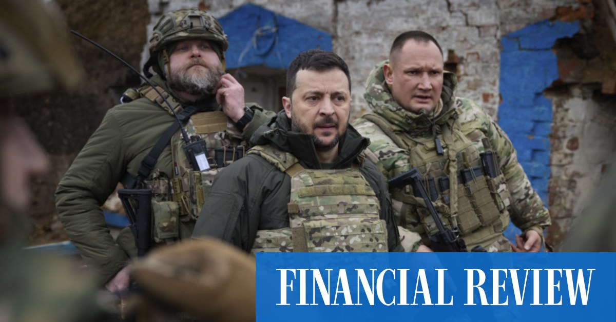 Ukrainian President Volodymyr Zelensky replaces military chief Valery Zaluzhny with Oleksandr Syrskyi - Vimarsana News