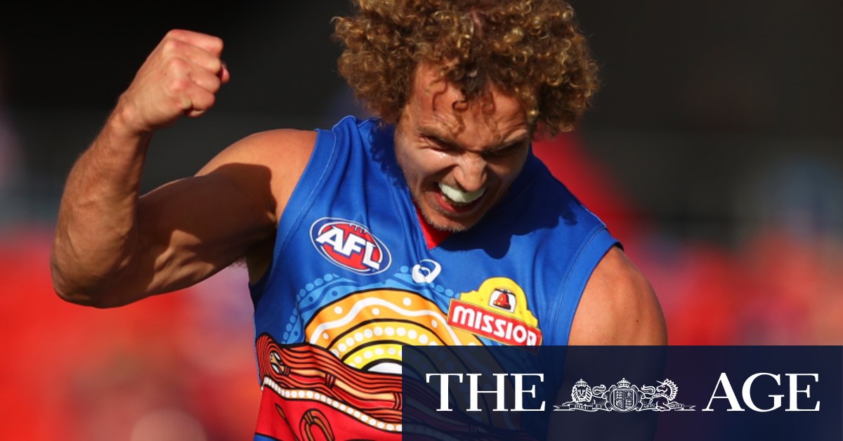 Afl Western Bulldogs V Melbourne Demons Bulldogs Jump Dees Into Top Eight