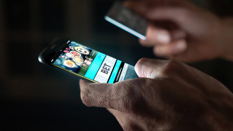 Gambling company let more than 150 problem gamblers stay on platform