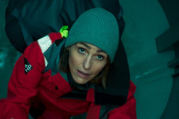 BAFTA-winner Suranne Jones is a steely detective dispatched to investigate a mysterious death on a nuclear-powered submarine.