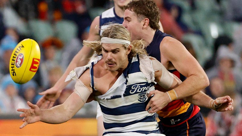 AFL LIVE: Heavens open up above Adelaide Oval but Cats start fast against the Crows