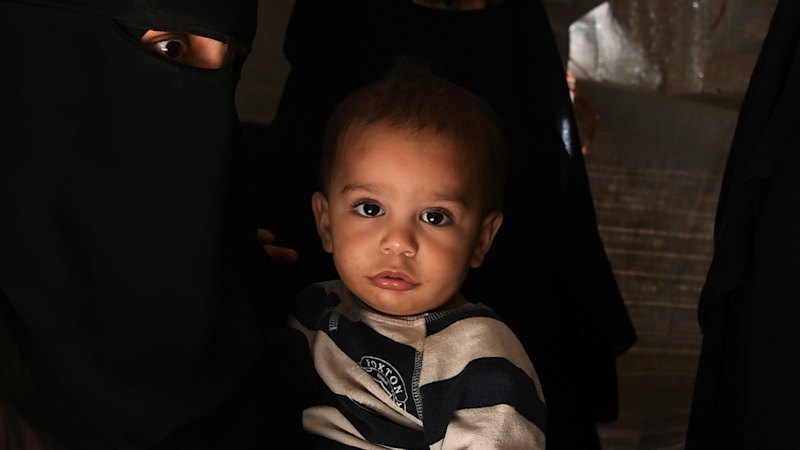 Australia leaves the fate of its ISIS brides to the American army