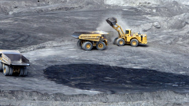 The Federal Court has overturned a ruling against the proposed expansion of Queensland\'s New Acland coal mine has not been approved.