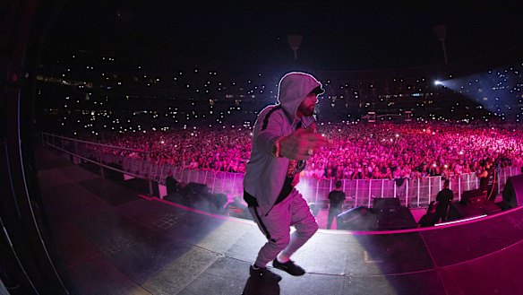 Everything about the Eminem Rapture concert was epic in scope and scale.