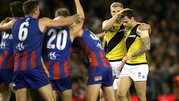 Port Melbourne celebrate after winning the 2017 grand final.