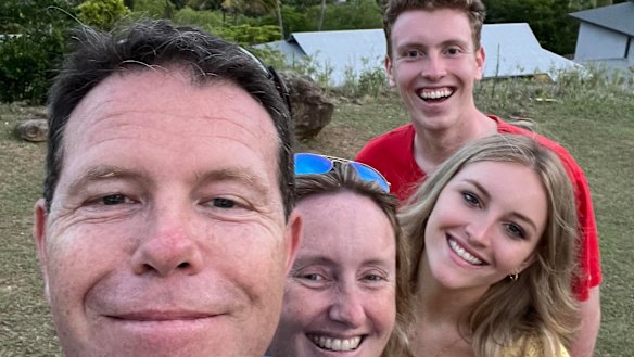 Lilie James with father Jamie, mum Peta, and brother Max.