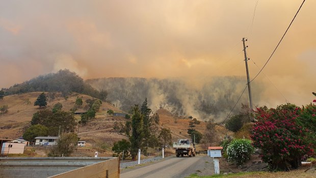 Fires continue to rage in the Gold Coast hinterland.