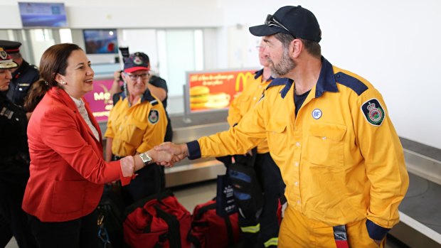 Queensland Premier Annastacia Palaszczuk thanking New South Wales firefighters in Gladstone.