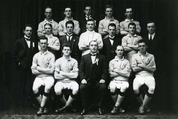 The Australian soccer team which toured New Zealand in 1922.  Wollongong player Dave Ward front left, rest of team unidentified.
