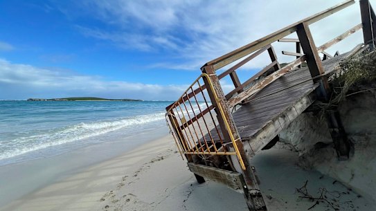 The beloved Lancelin Lookout is collapsing as the beachfront erodes.