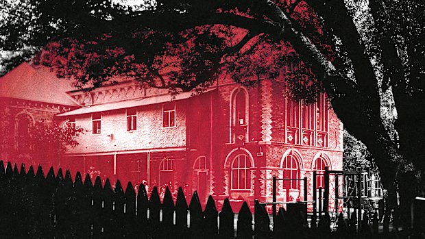 Long-running tensions within the Darlinghurst Public School gates have ignited into civil war.