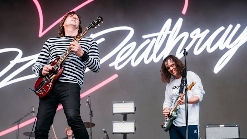 Red Wiggle Murray Cook joins DZ Deathrays on stage at Splendour in the ...