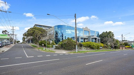 888 Doncaster Road, East Doncaster.