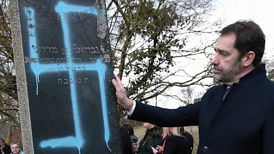 Australia will back an international agreed definition of anti-Semitism.