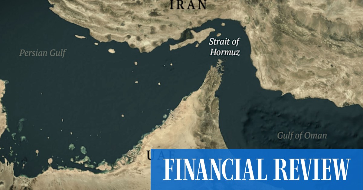 What happens to global oil if Iran tries to close Strait of Hormuz?