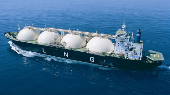 Pressure is mounting on the Albanese government to intervene in the gas market and lower energy prices for companies and households.