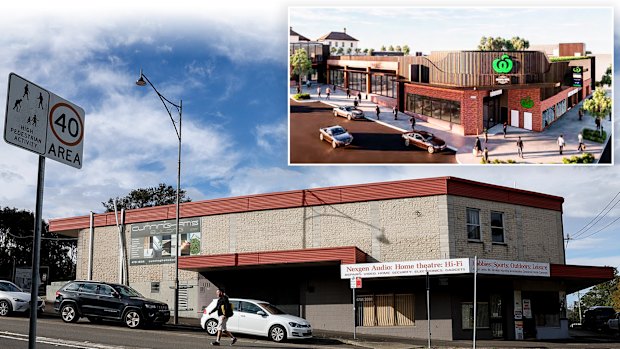 A plan for a new Woolworths in the heart of a Blue Mountains town has divided the community.