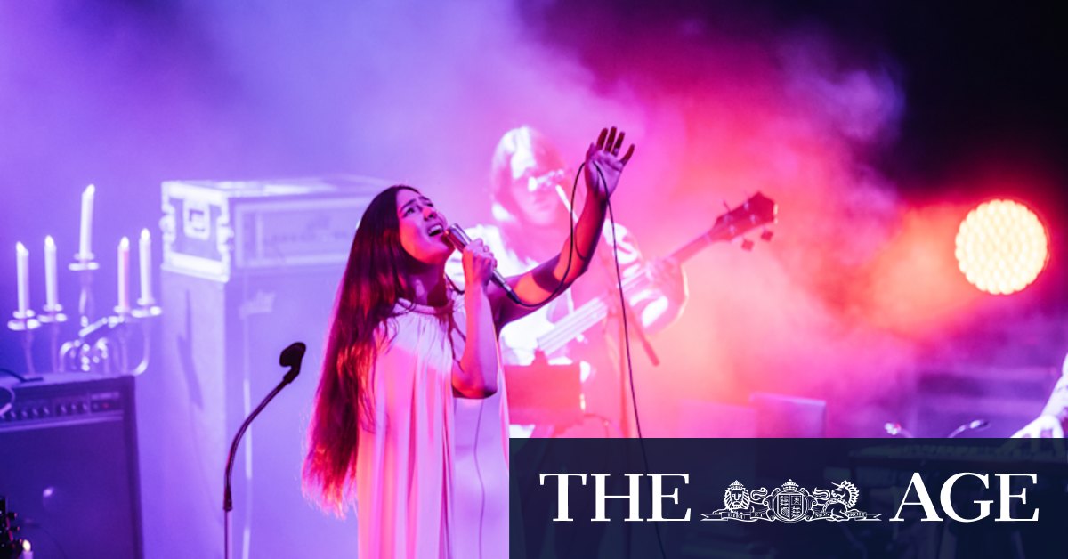 Best shows in Sydney June 2-4: Weyes Blood, Sleaford Mods and The Lucky Country - Vimarsana News