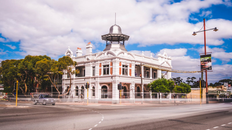 Iconic Perth pub hits the market